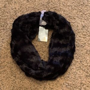 NWT black knit infinity scarf